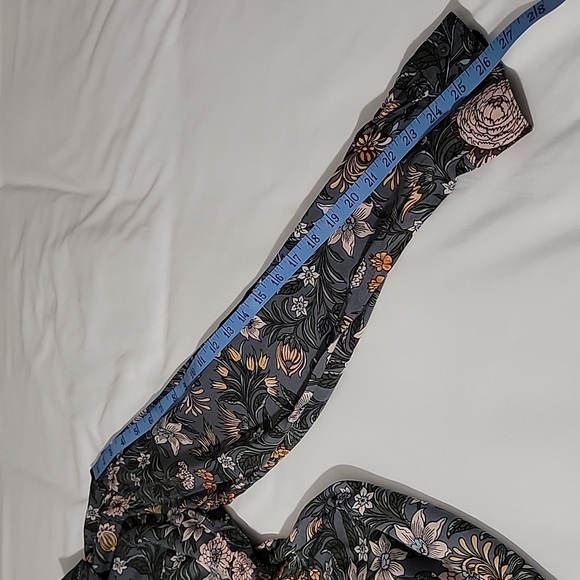 Loft Outlet Gray Peony Floral Print Long Sleeve Button Down Blouse - Picture 7 of 7